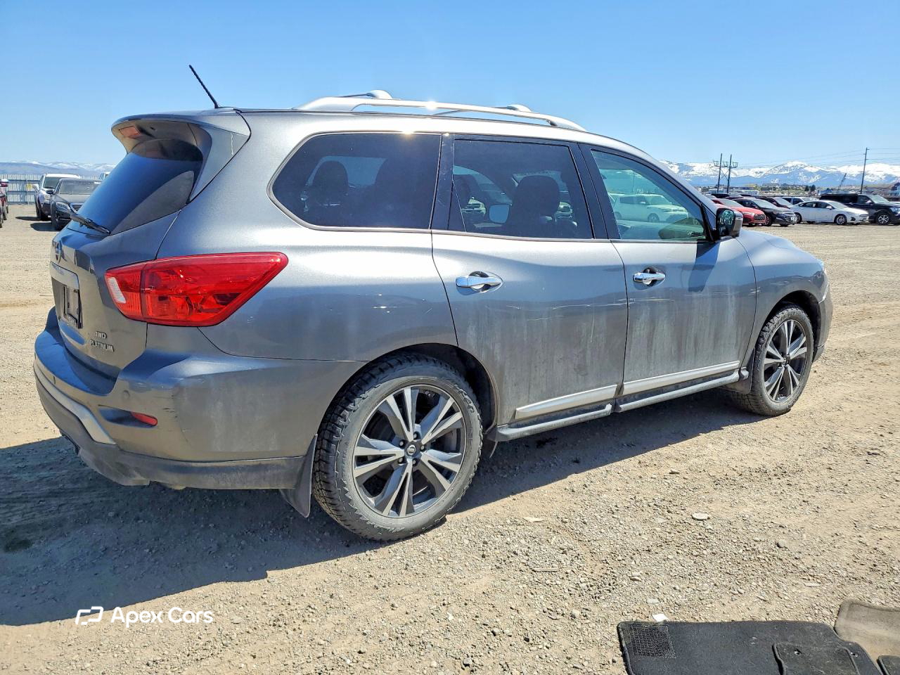 Nissan Pathfinder 2018