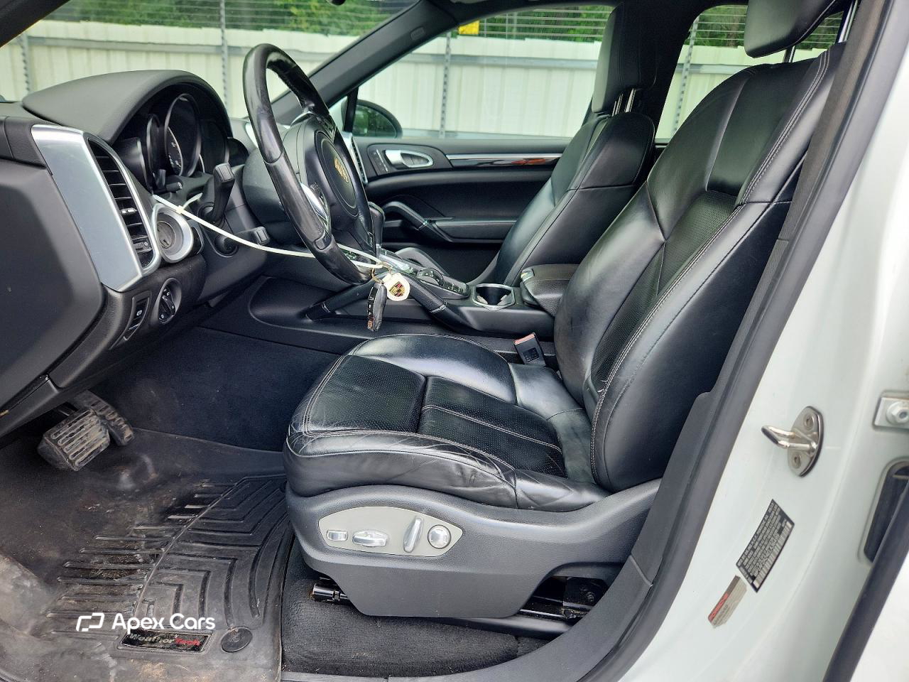 Porsche Cayenne 2014