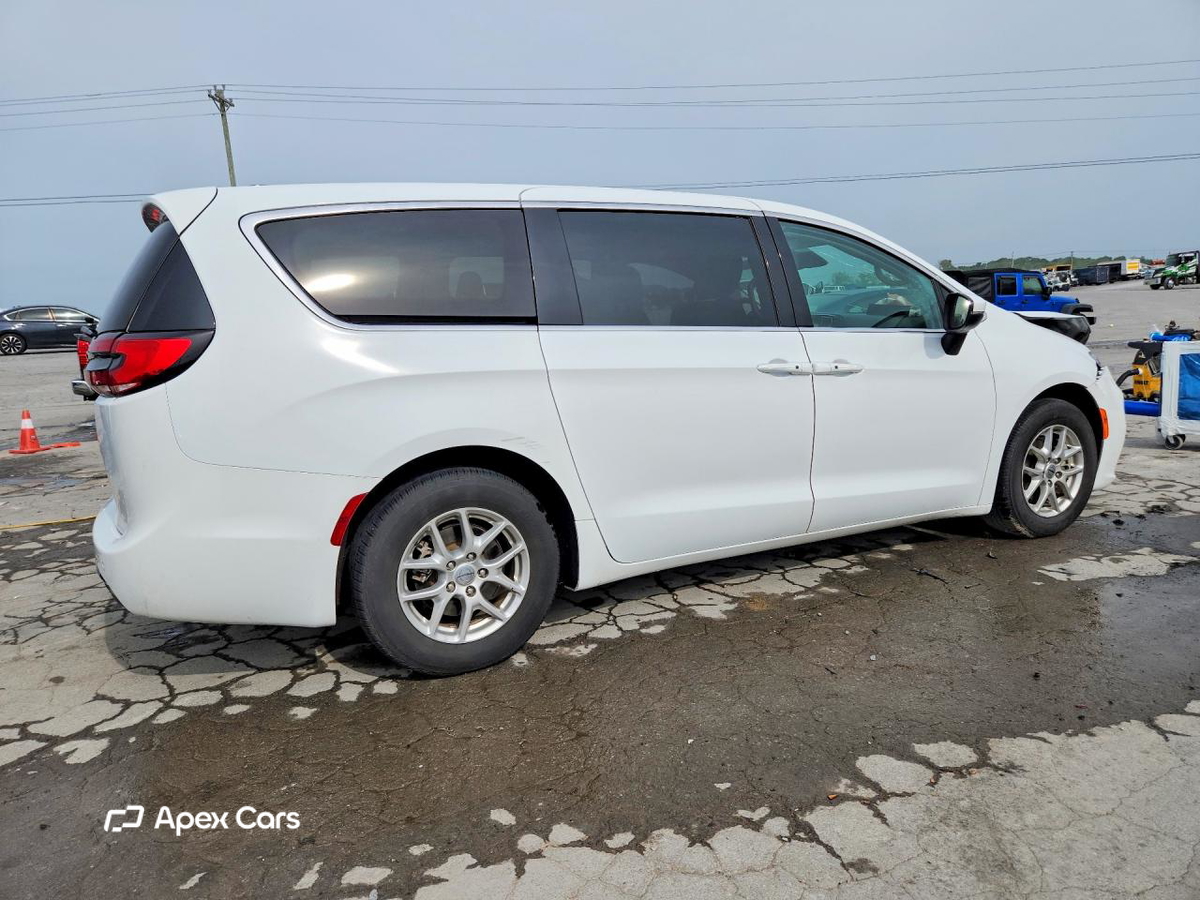 Chrysler Pacifica 2023