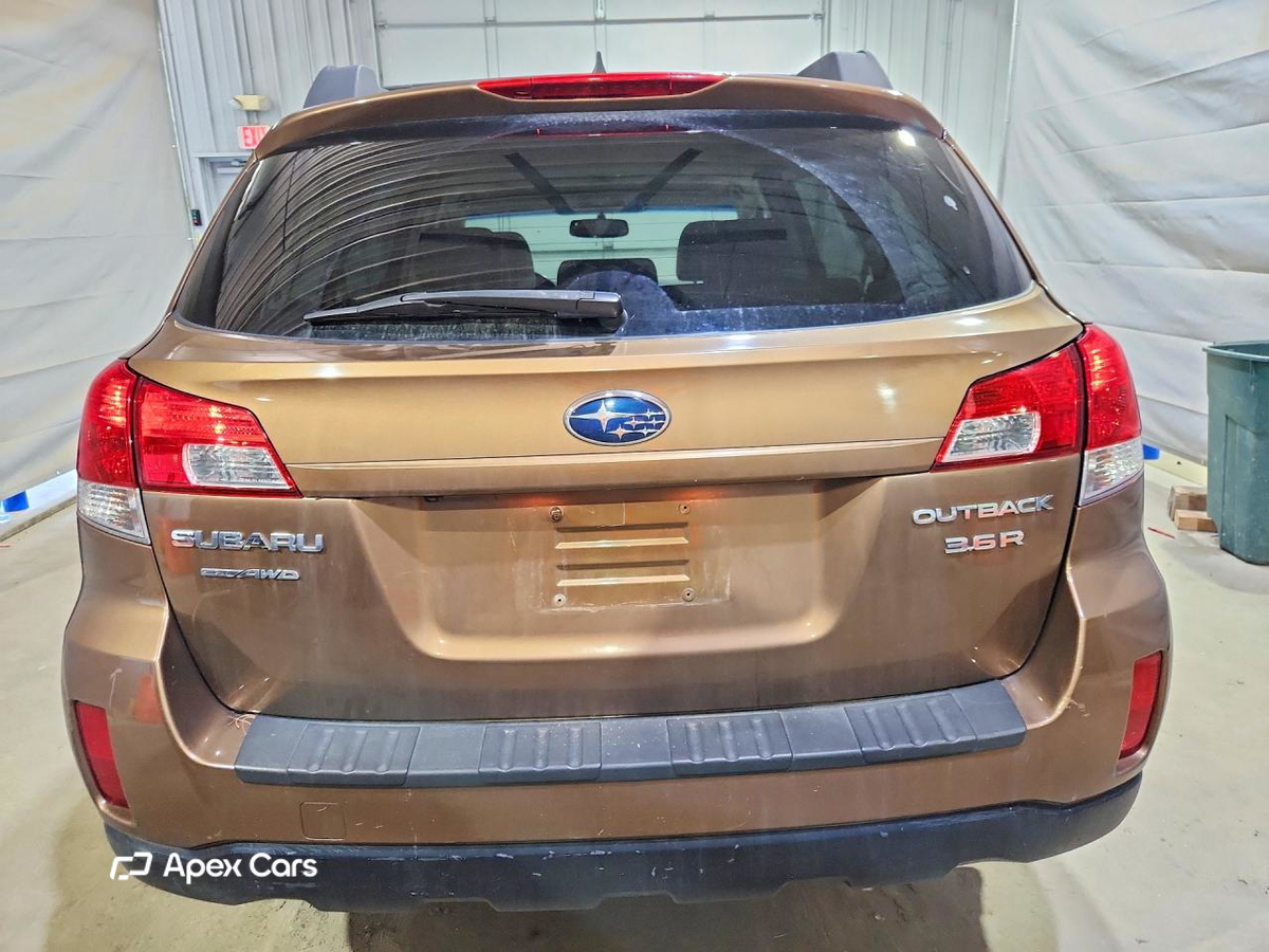 Subaru Outback 2011