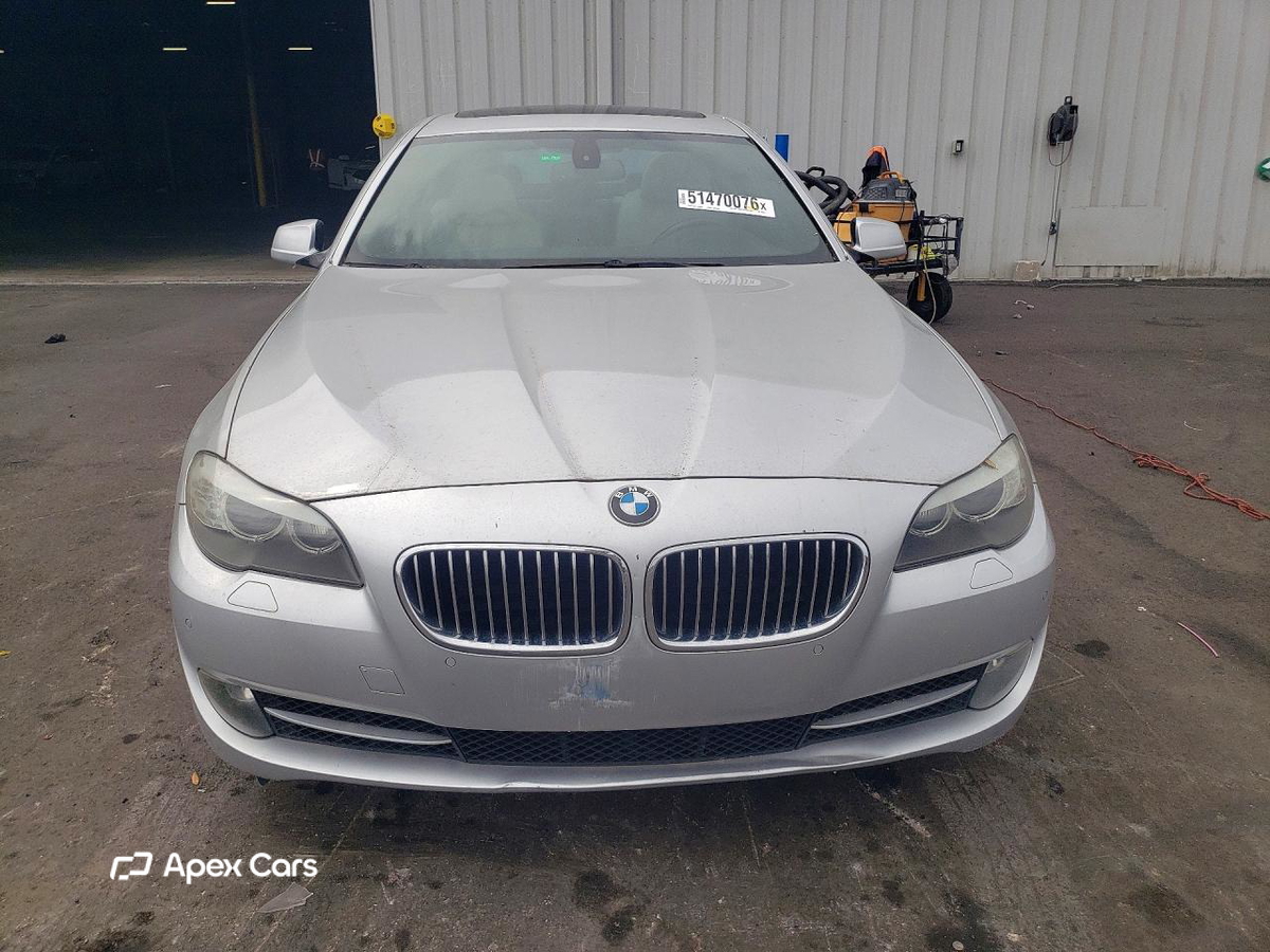 BMW Series 5 2011