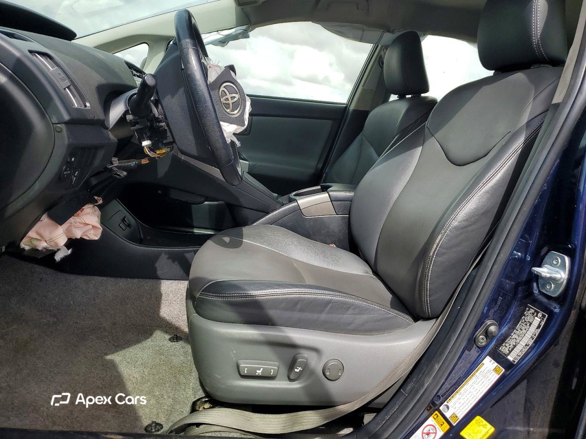 Toyota Prius 2015