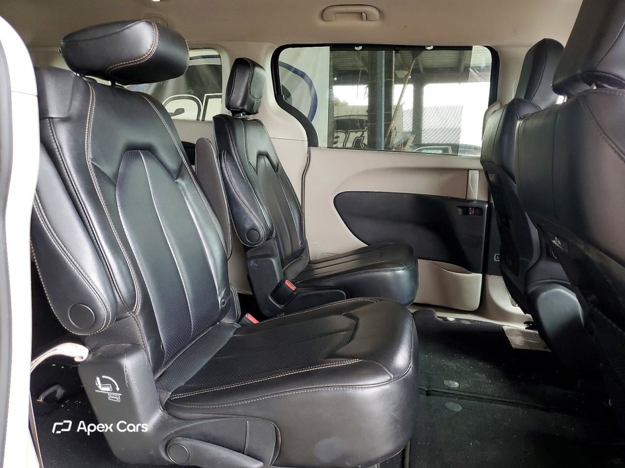 Chrysler Pacifica 2023