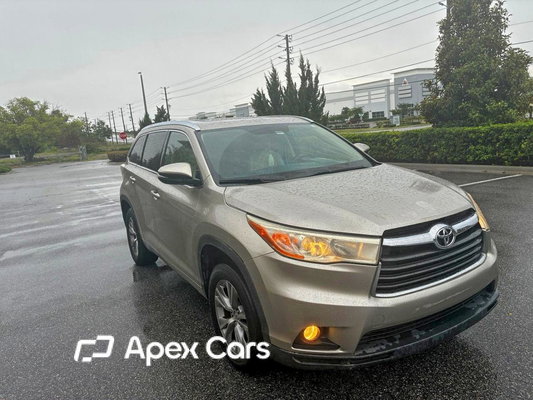 Toyota Highlander 2015 - Image 1 of 14