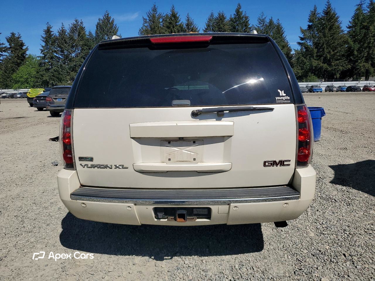 GMC Yukon 2011