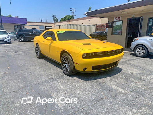 Dodge Challenger 2017 - Image 1 of 10