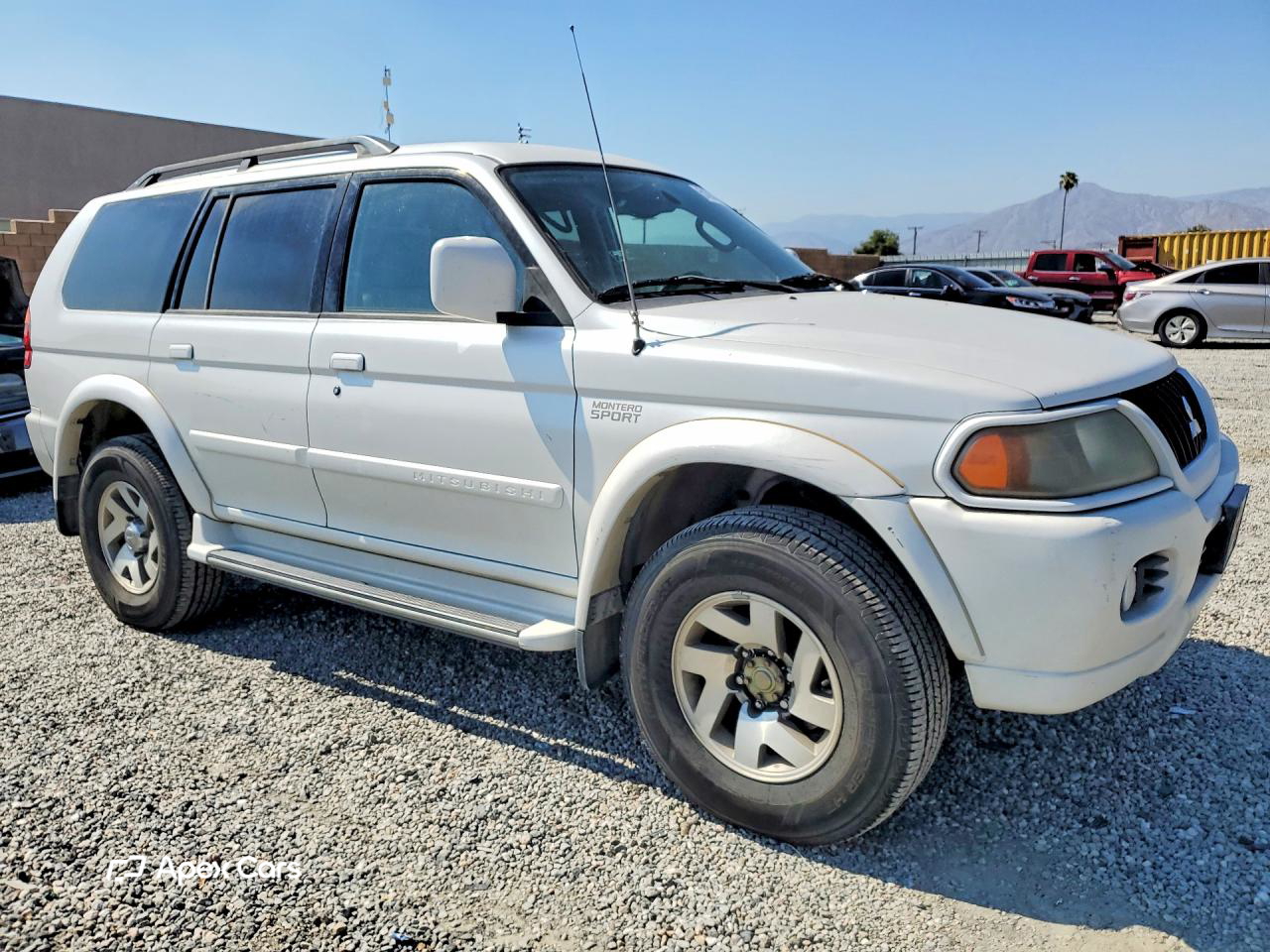 Mitsubishi Montero 2003