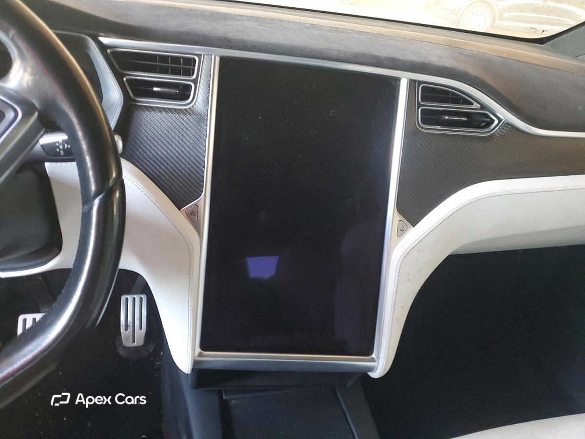 Tesla Model X 2016
