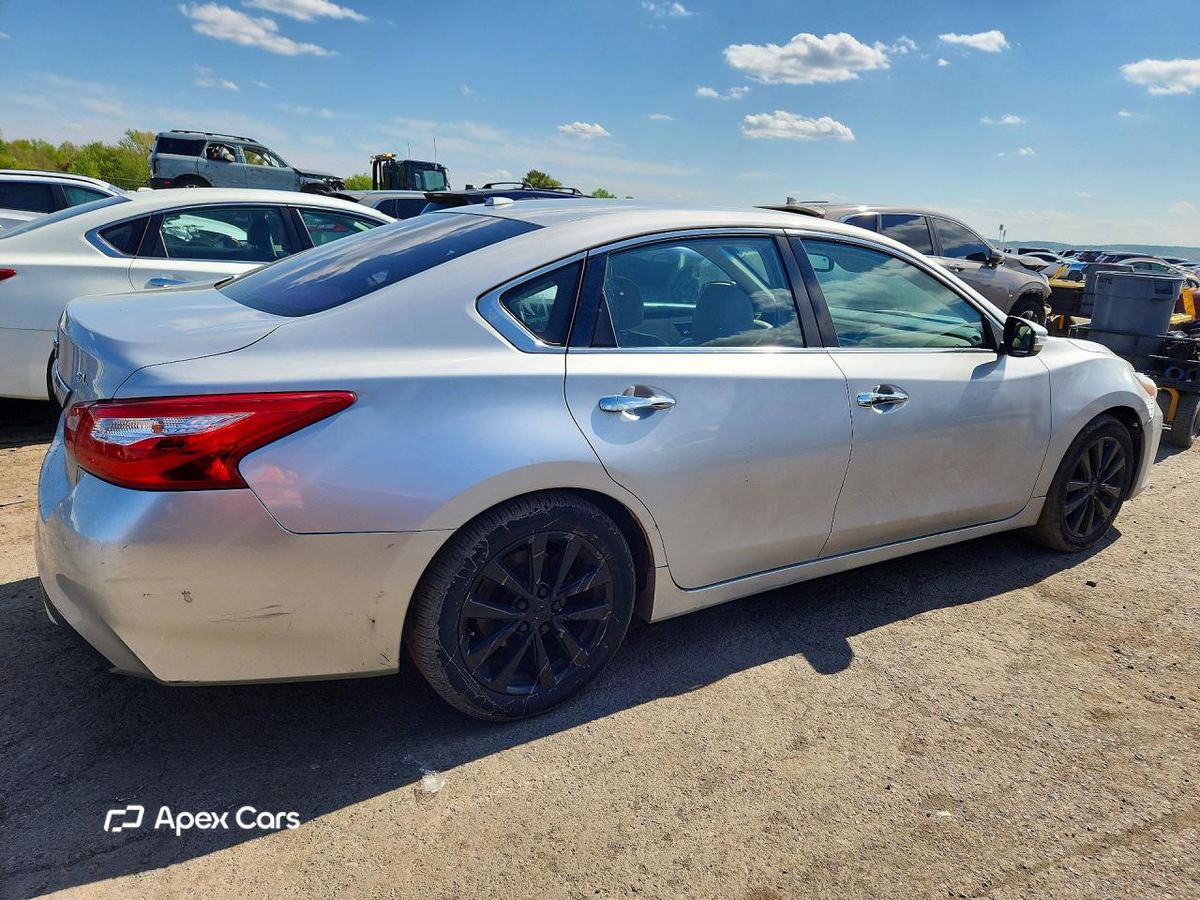 Nissan Altima 2017