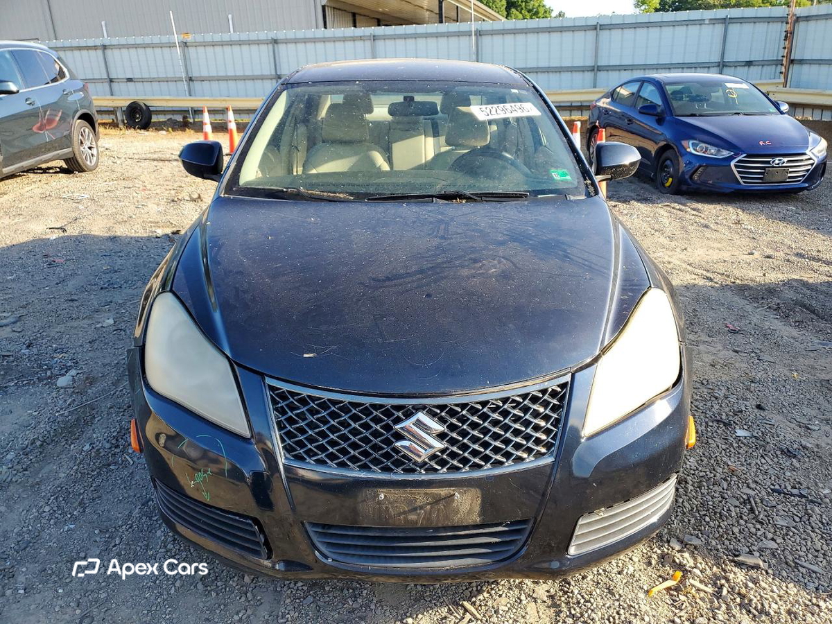 Suzuki Kizashi 2012
