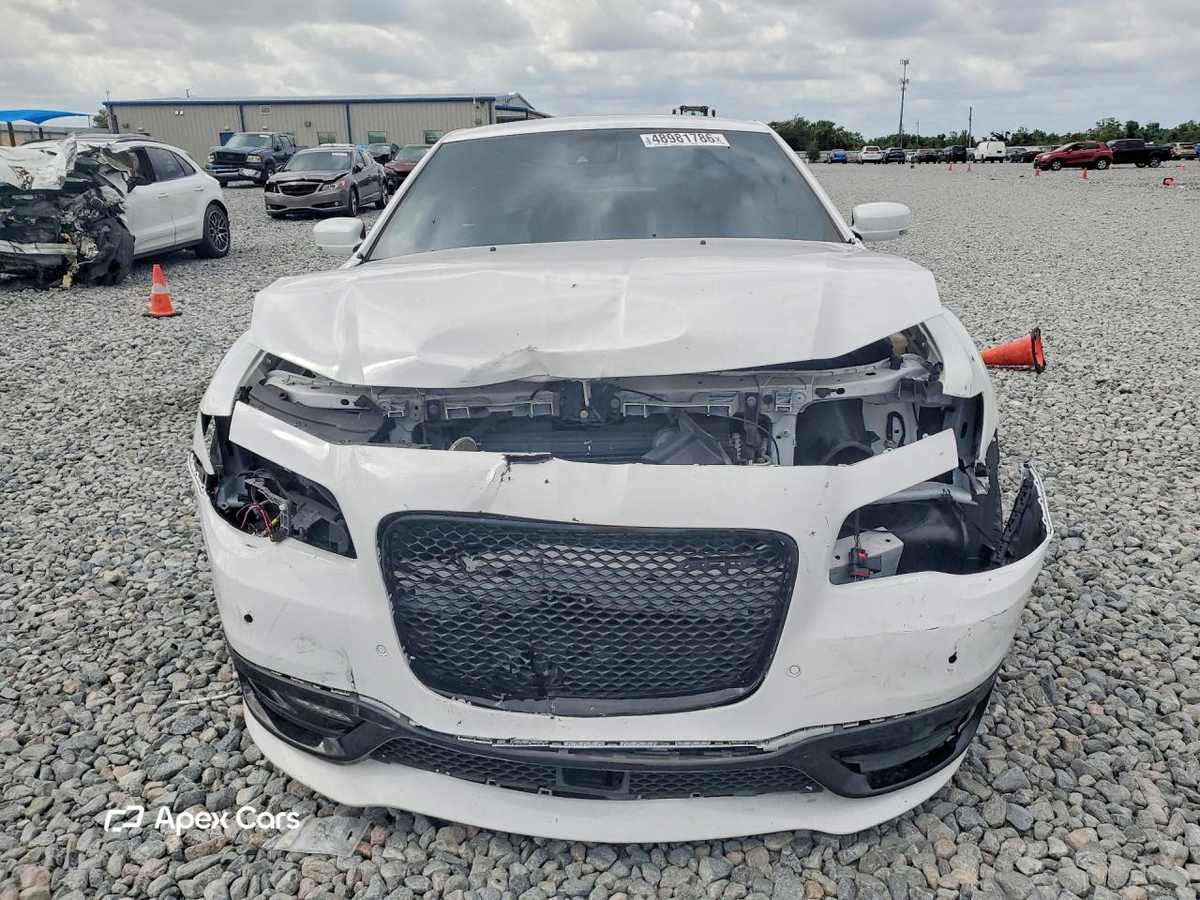 Chrysler 300 2023