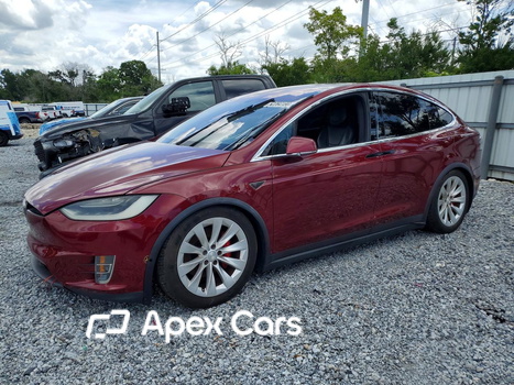 Tesla Model X 2016 - Image 1 of 13