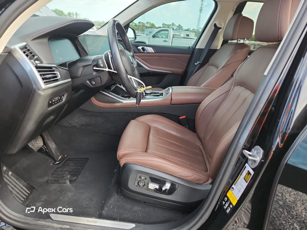 BMW X7 2021