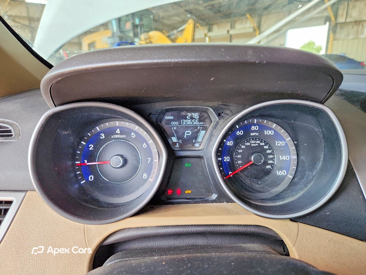 Hyundai Elantra 2013