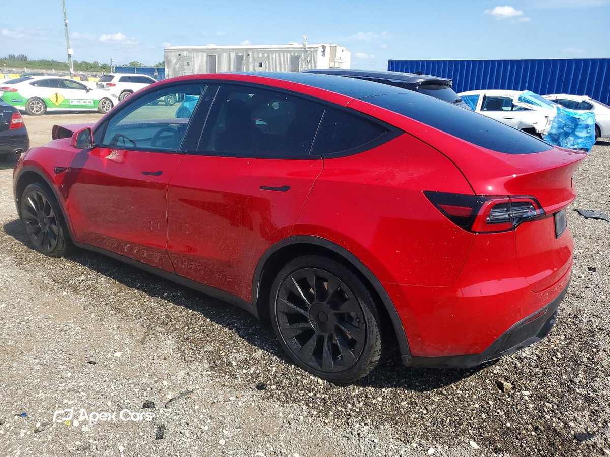 Tesla Model Y 2022