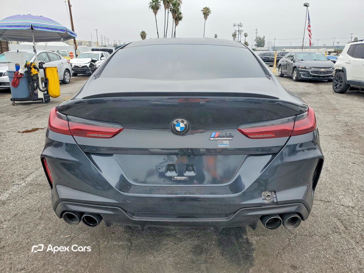 BMW M8 2022