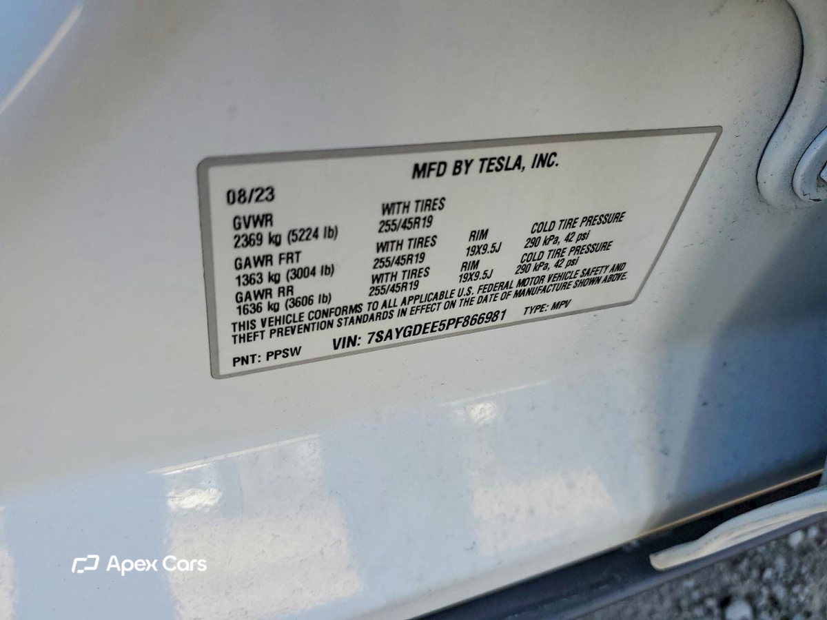 Tesla Model Y 2023