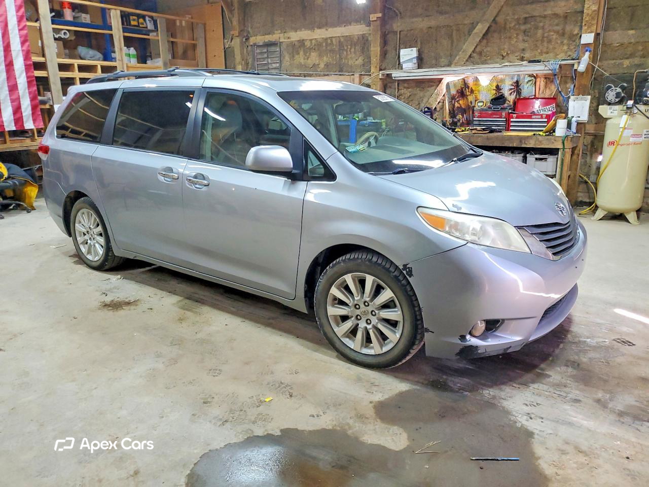 Toyota Sienna 2012