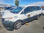 Toyota Sienna 2015