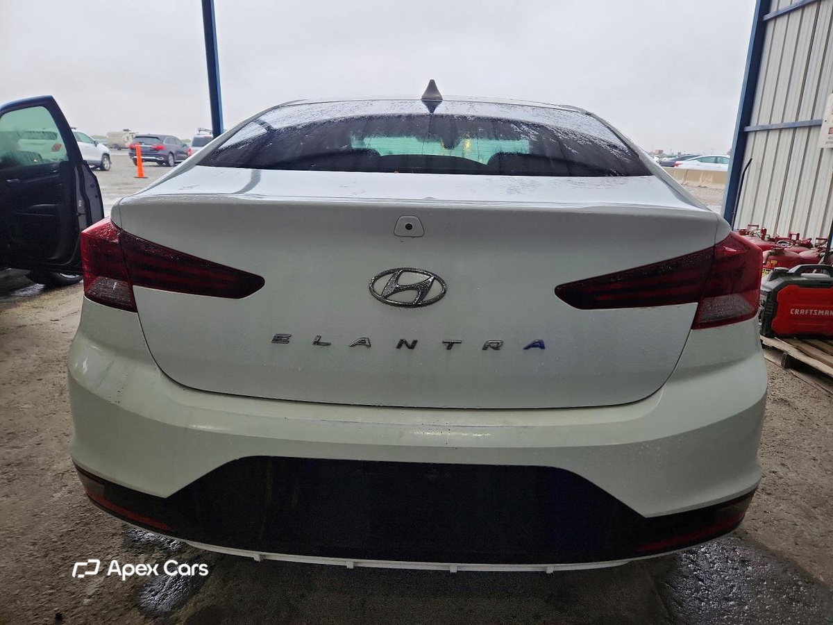 Hyundai Elantra 2019