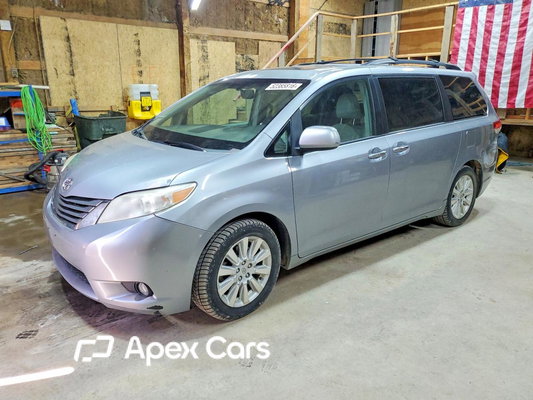 Toyota Sienna 2012 - Image 1 of 13