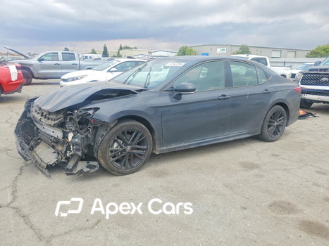 Toyota Camry 2025 - Image 1 of 12