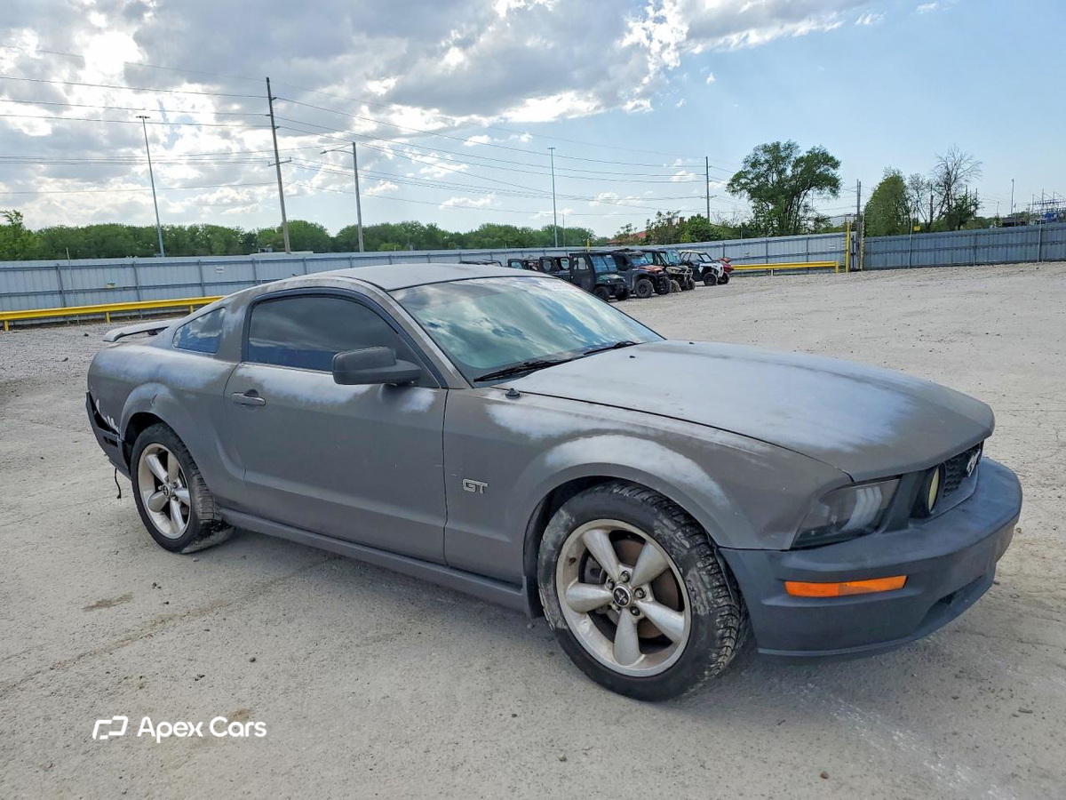 Ford Mustang 2006