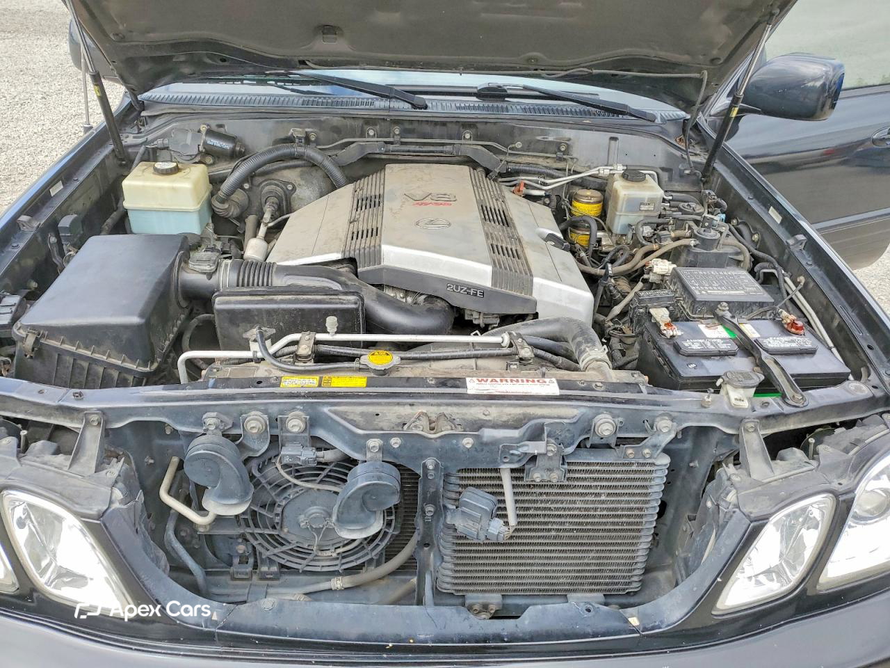 Lexus LX 2000