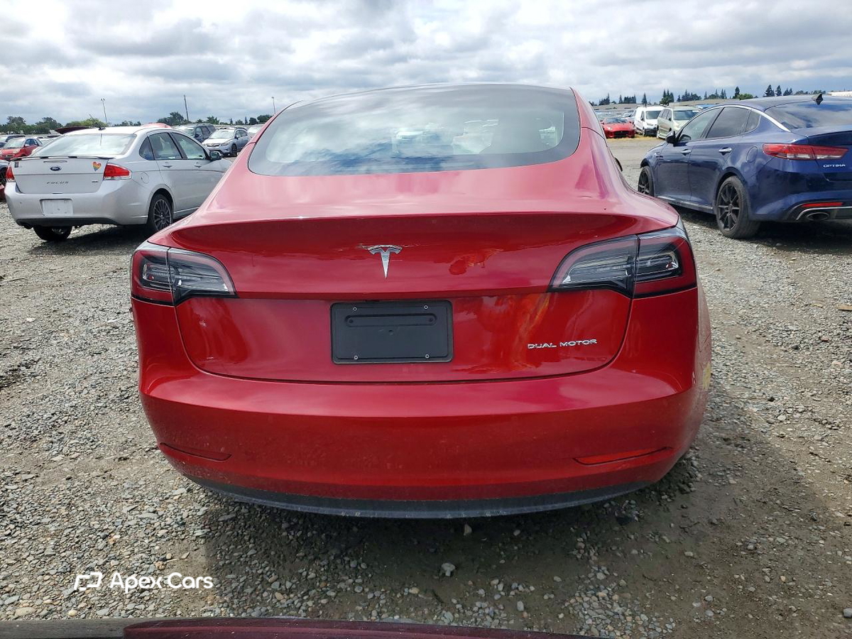 Tesla Model 3 2022