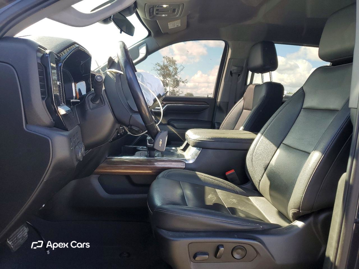 Chevrolet Silverado 2023