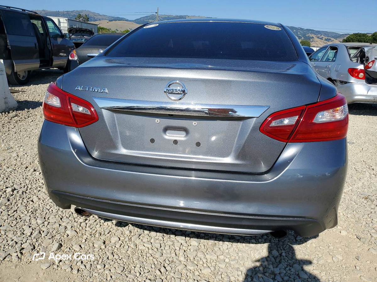 Nissan Altima 2018