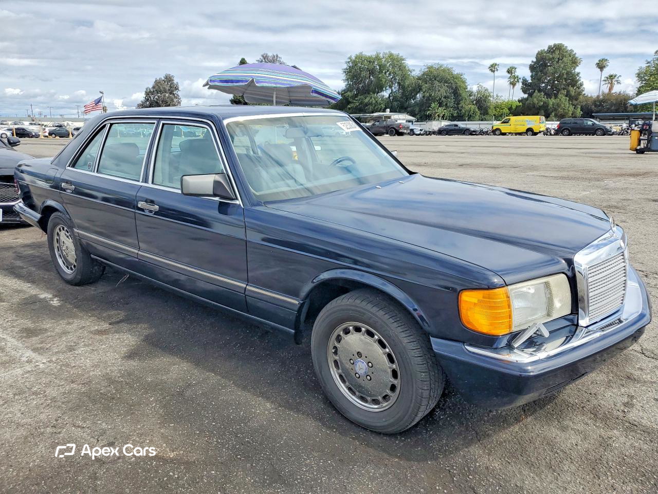Mercedes-Benz  1990