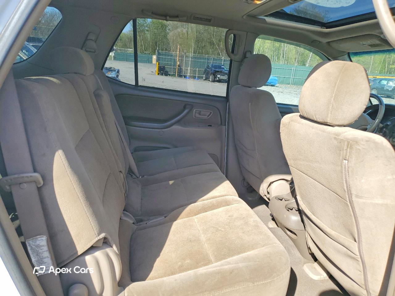 Toyota Sequoia 2005