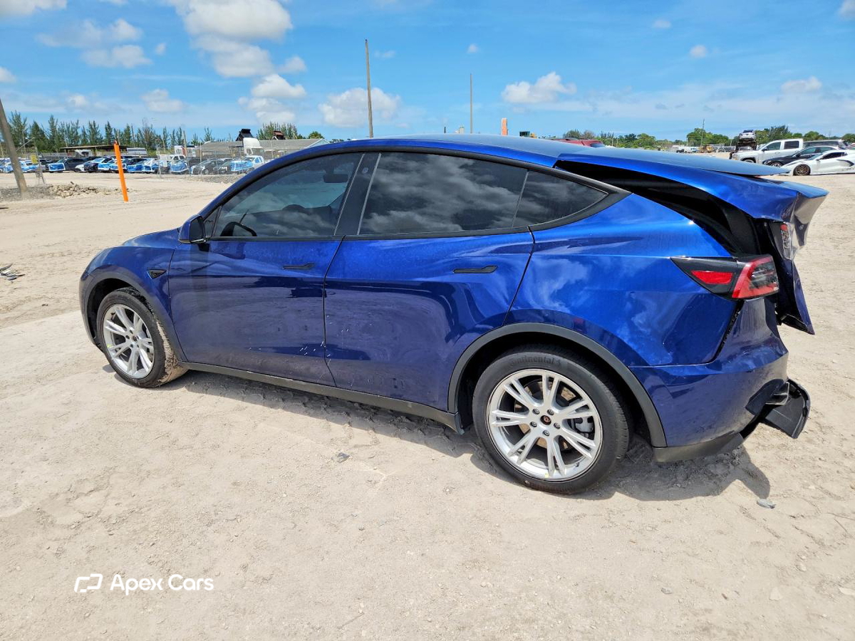 Tesla Model Y 2022