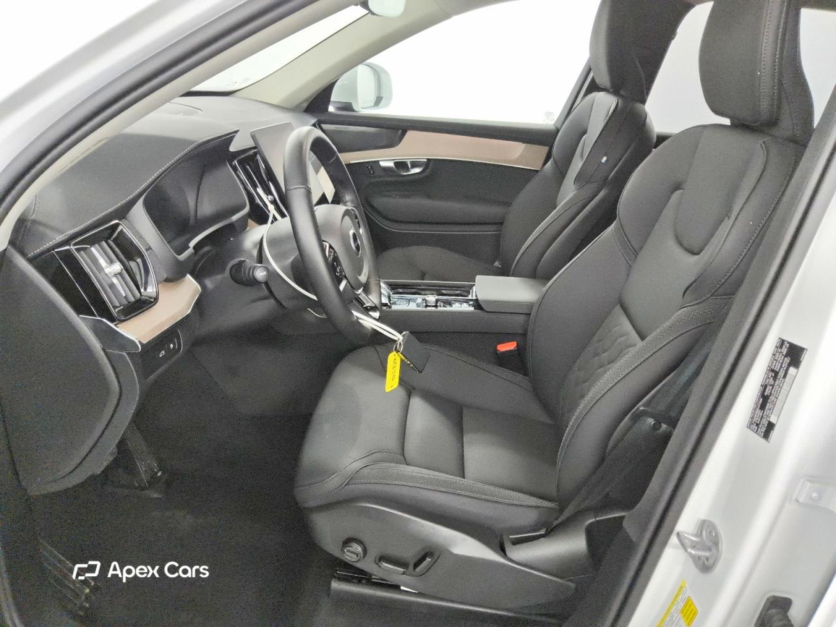 Volvo XC90 2025