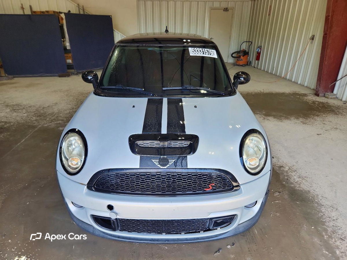 MINI Cooper 2011