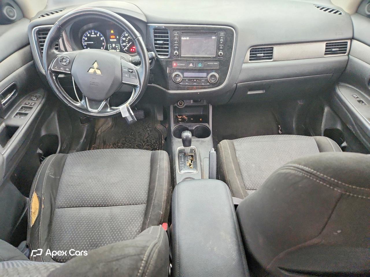 Mitsubishi Outlander 2016