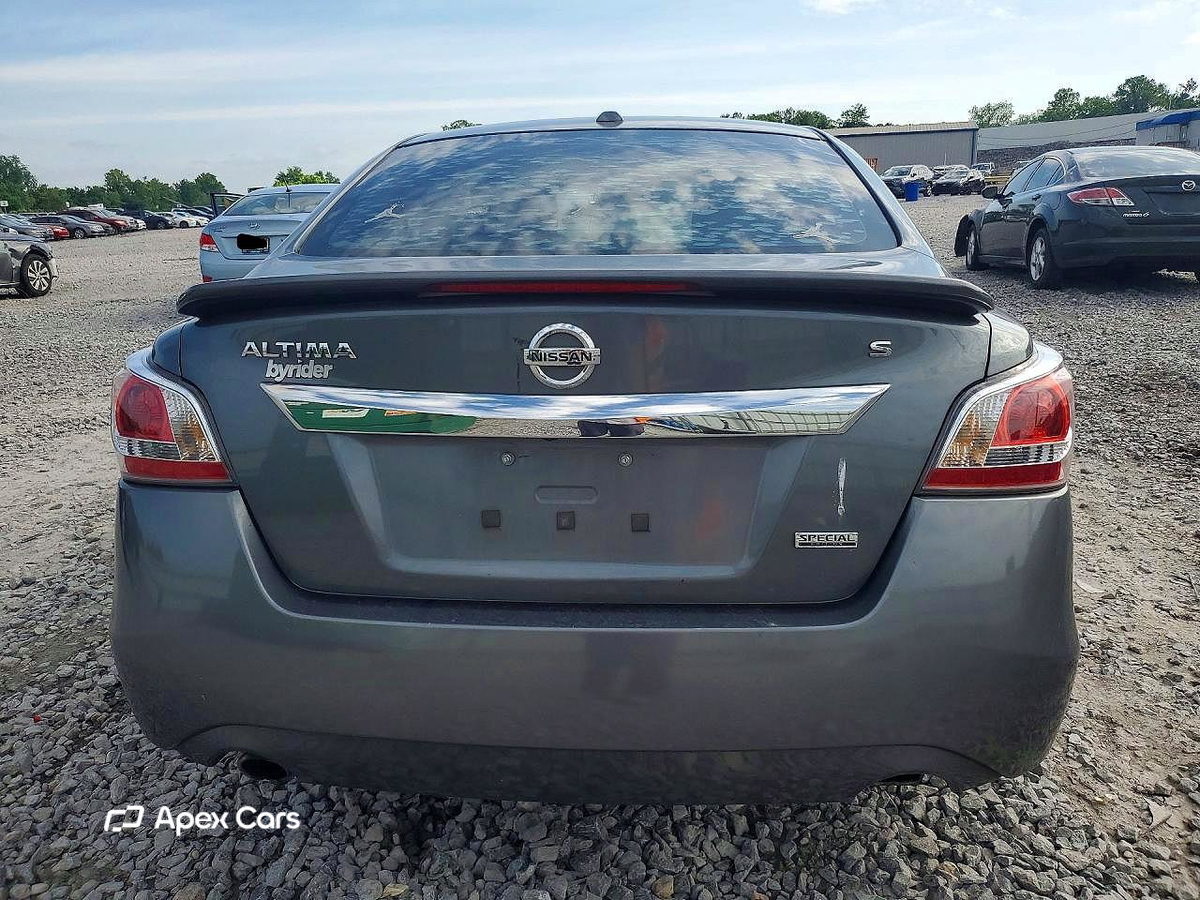 Nissan Altima 2015
