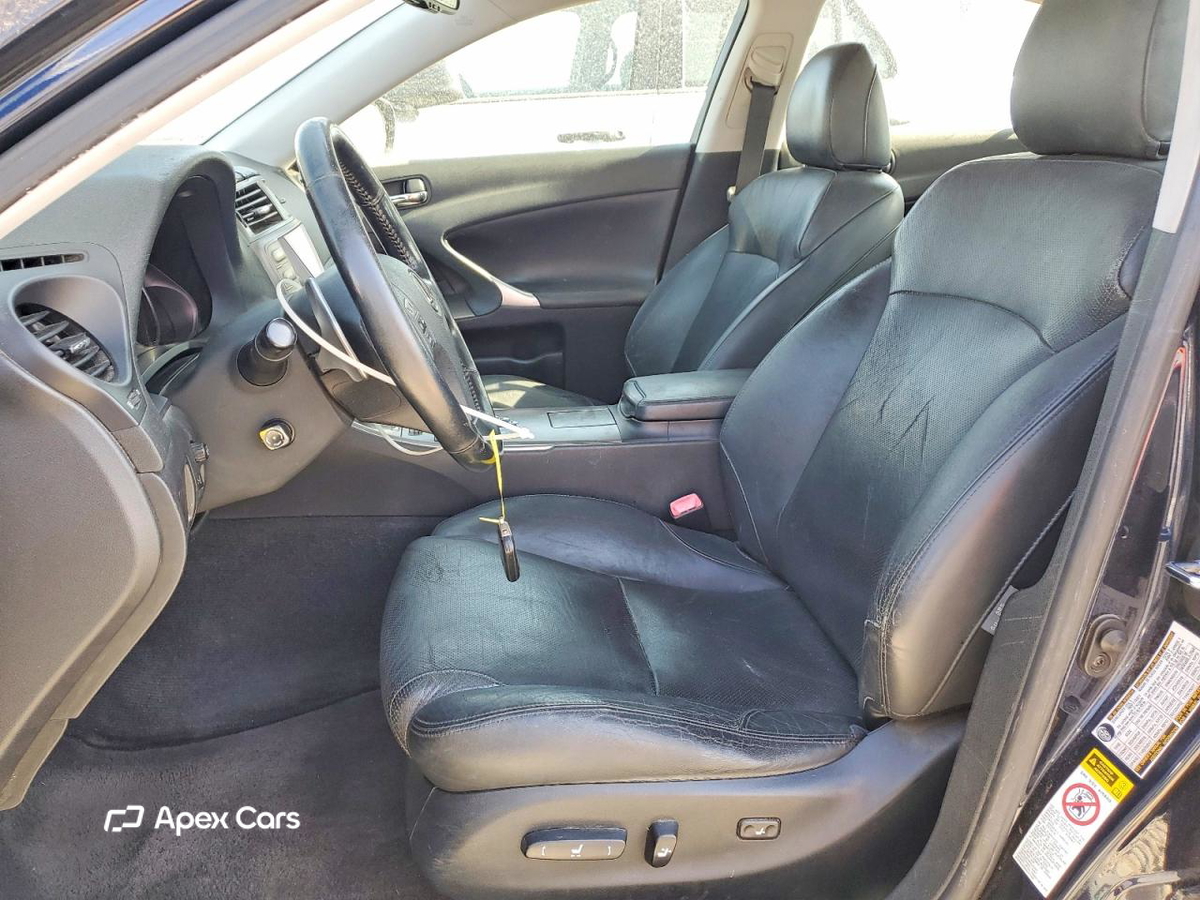 Lexus IS 2006