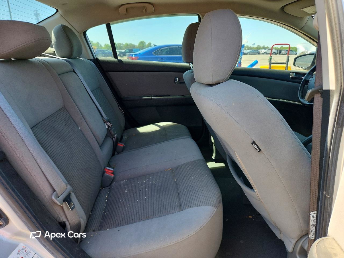 Nissan Sentra 2011