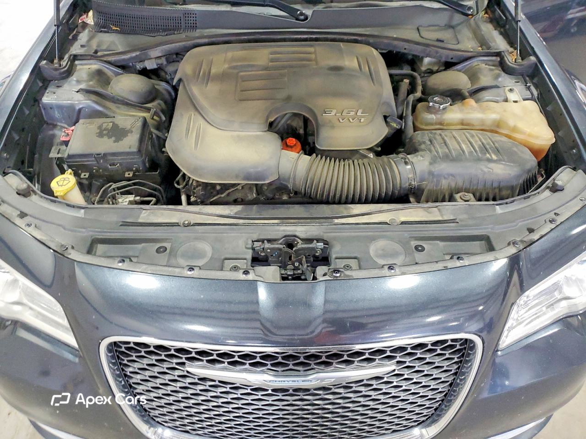 Chrysler 300 2016