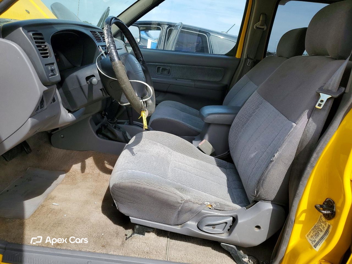 Nissan Navara (Frontier) 2000