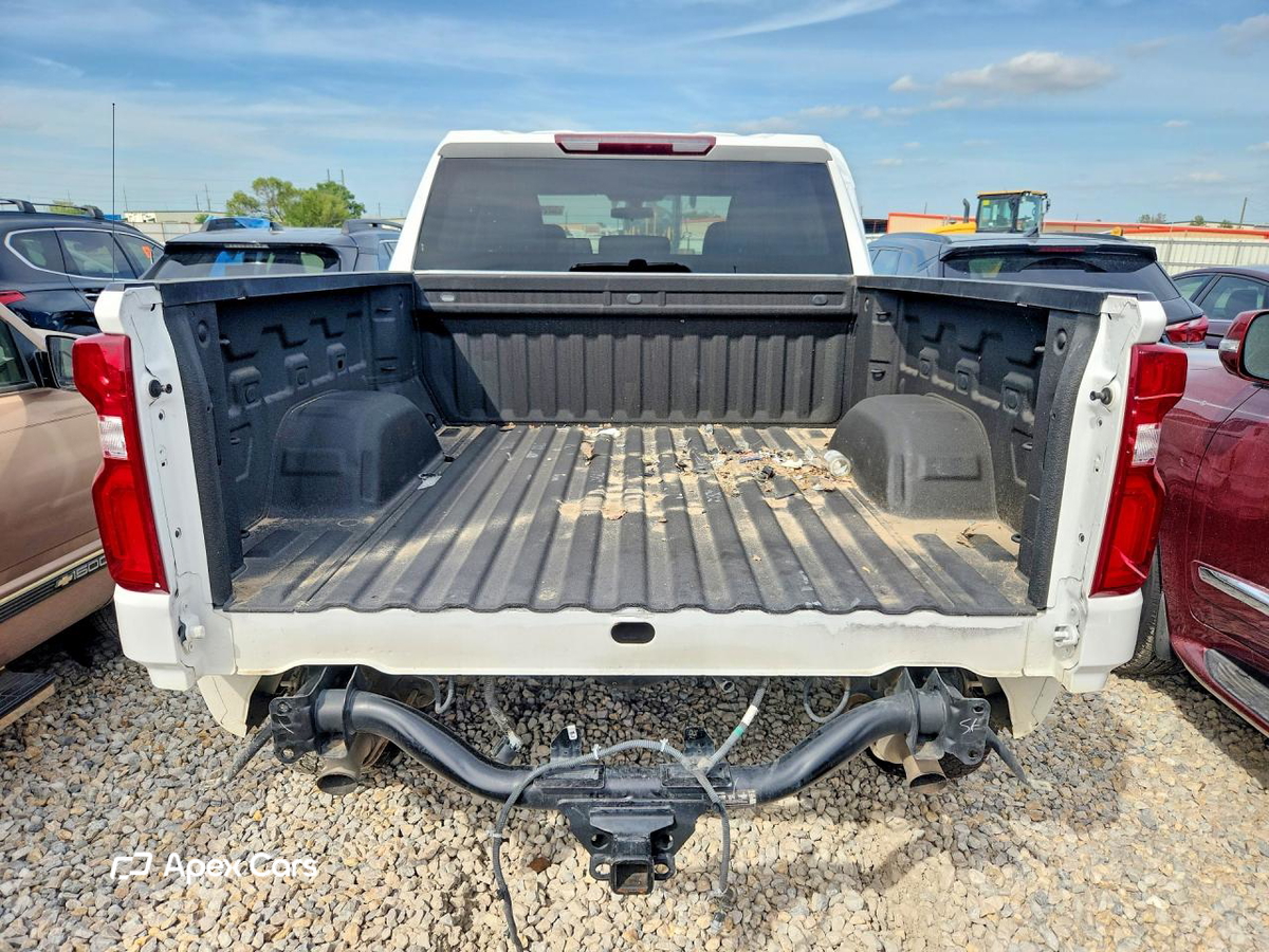 Chevrolet Silverado 2021