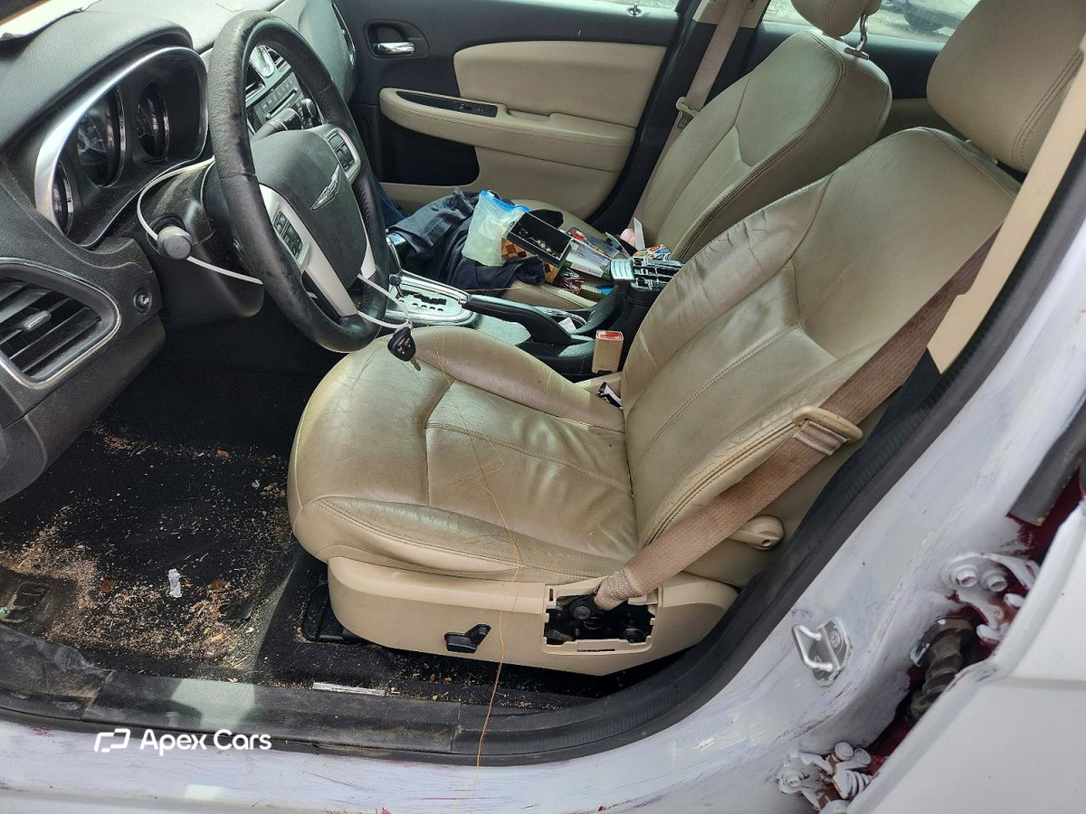 Chrysler 200 2014