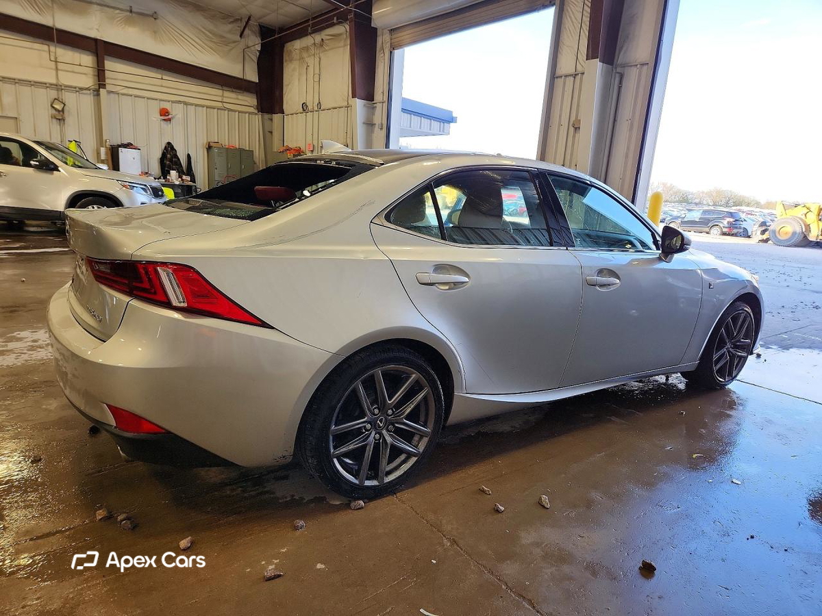 Lexus IS 2015