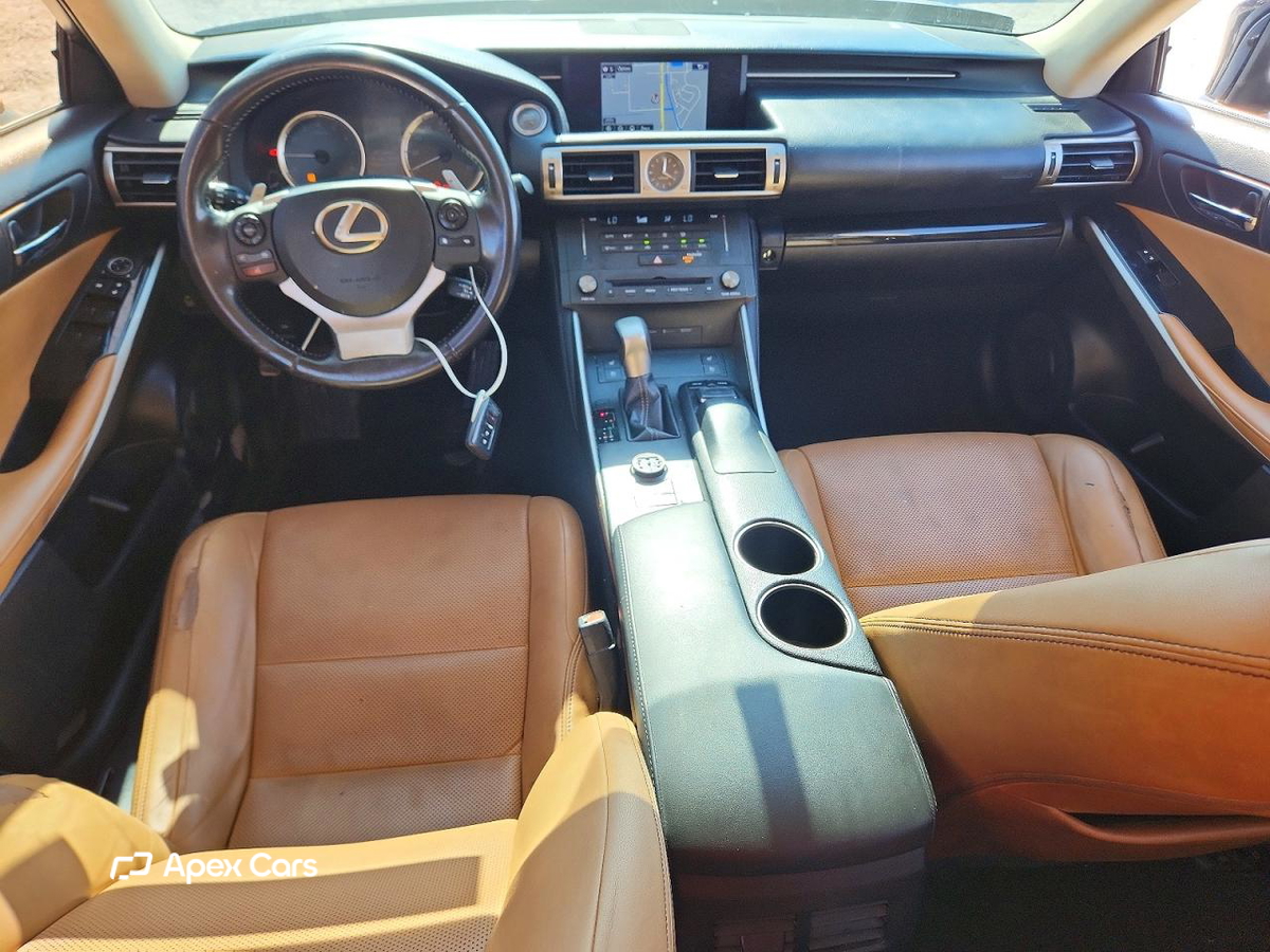 Lexus IS 2016