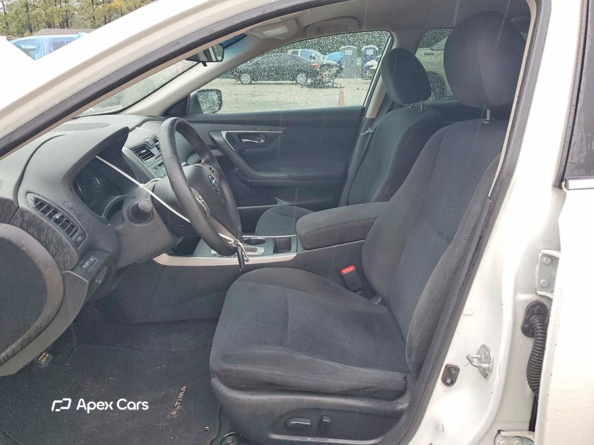 Nissan Altima 2015
