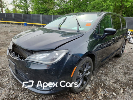 Chrysler Pacifica 2019 - Image 1 of 13