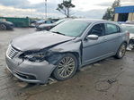 Chrysler 200 2013