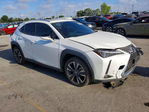 Lexus UX 2024